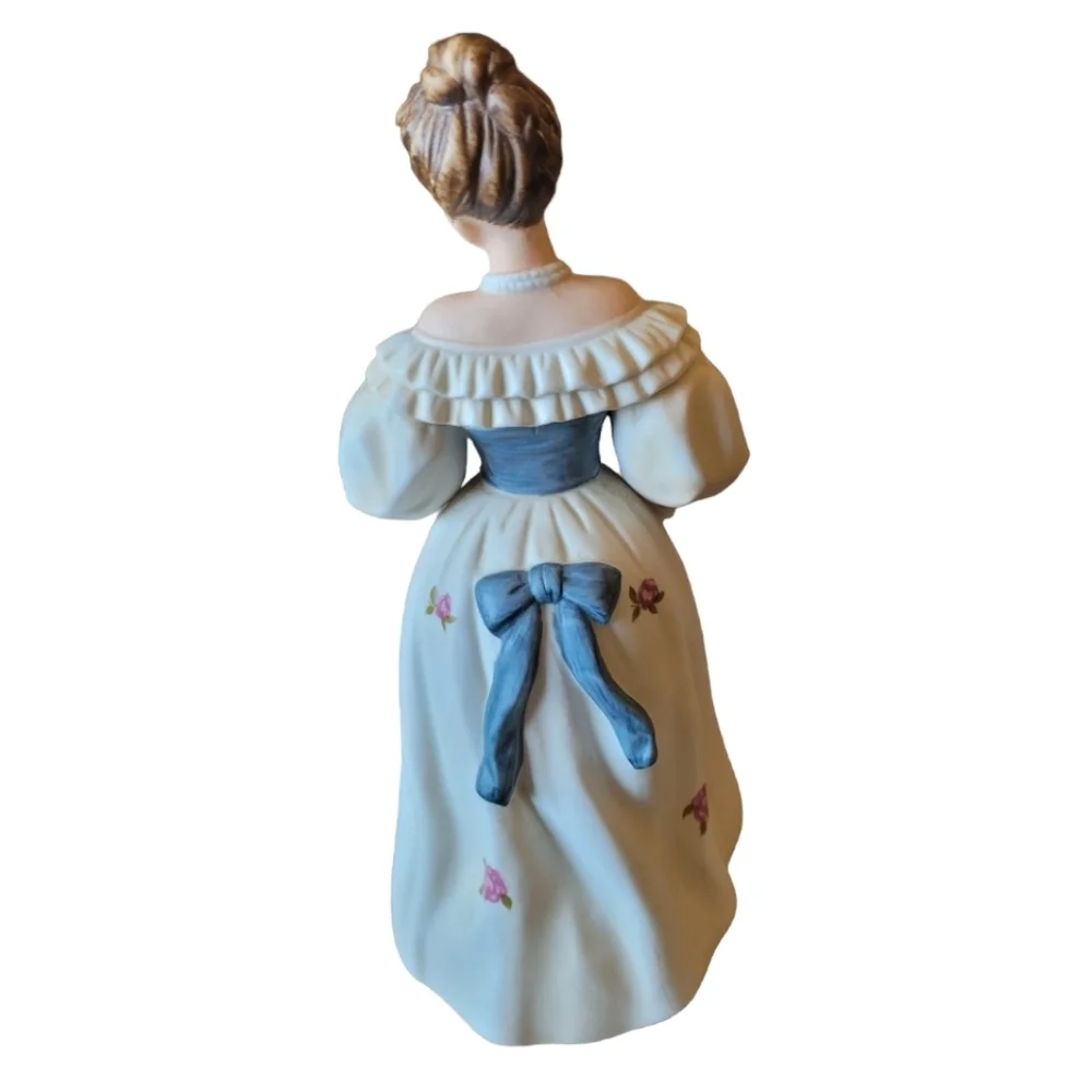 Homco Vintage Porcelain Victorian Antebellum Figurine Blue and White w/Feather